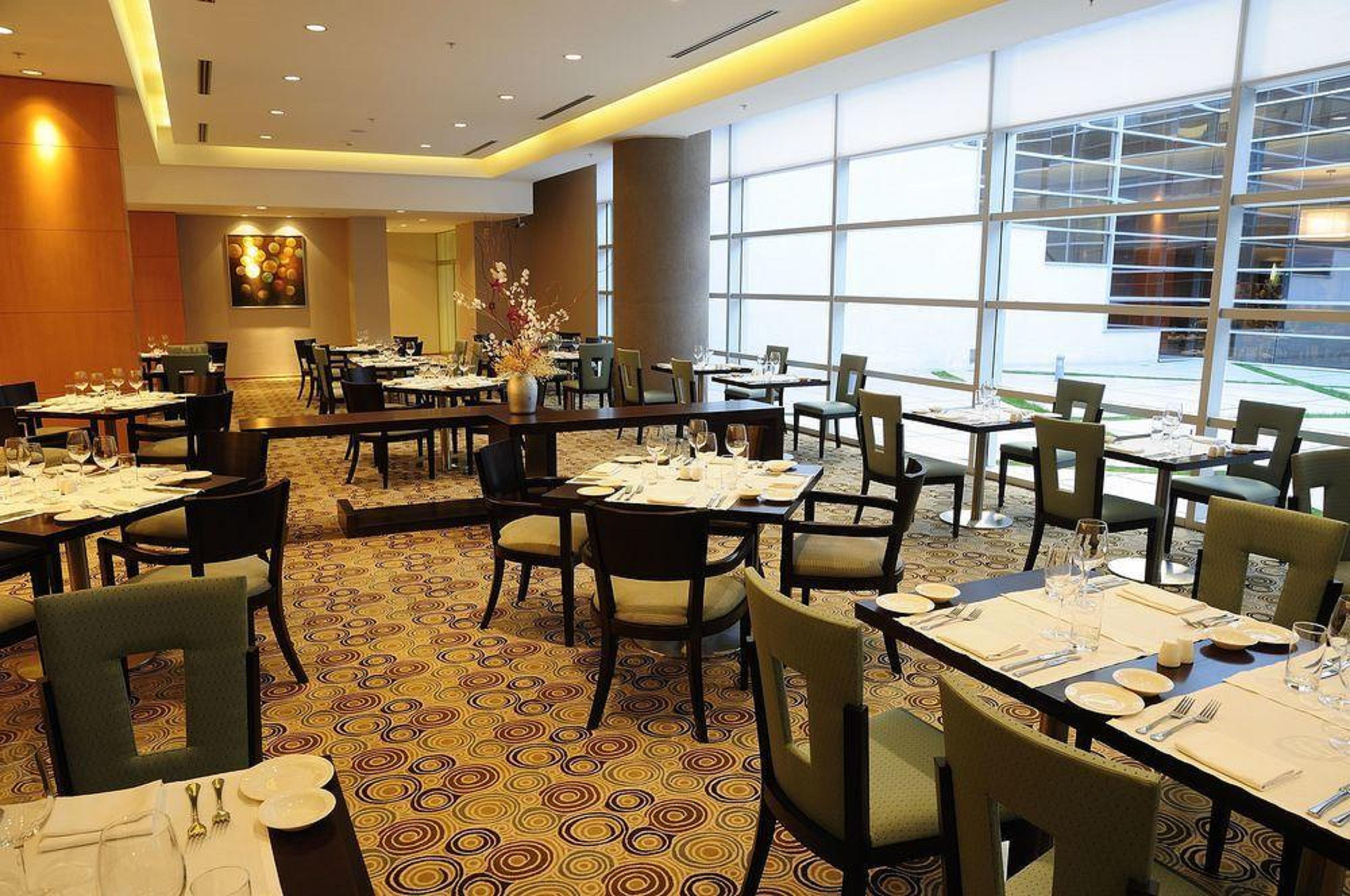 Hilton Mendoza